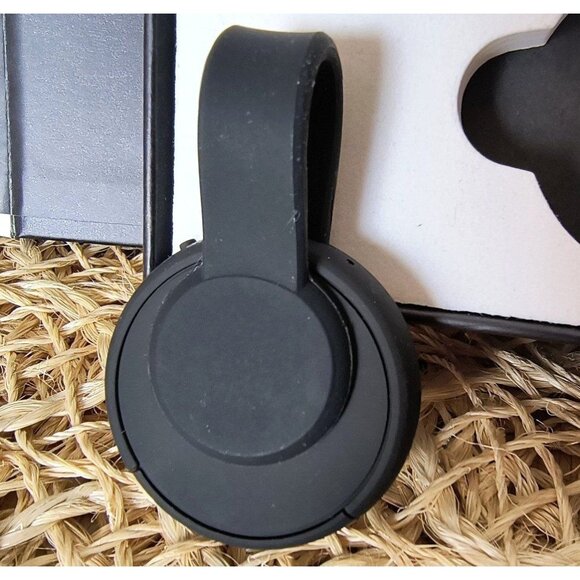 TOKK Hands-Free Bluetooth Speaker, Magnetic Take Calls Play Music Voice Calling - Picture 9 of 10